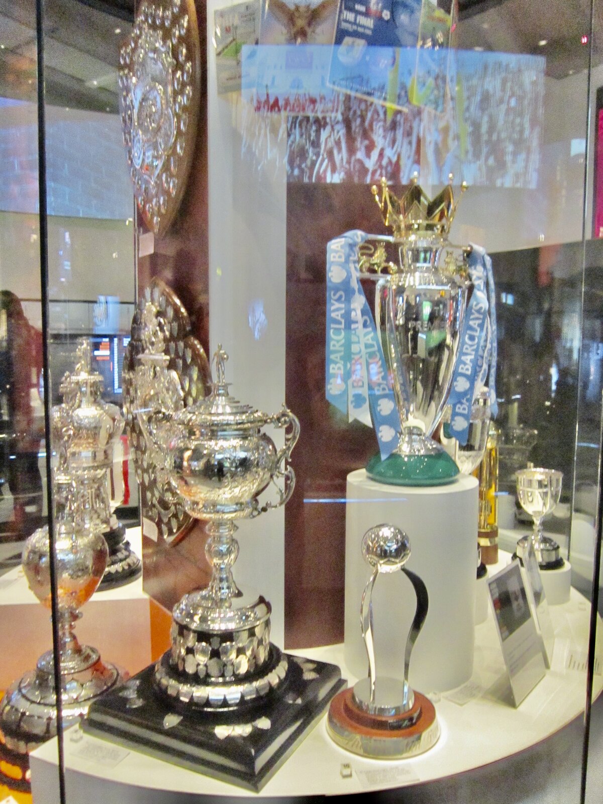 Vòng 33 Premier League: Bảng dữ liệu phong độ, xG và top ghi bàn tuần này