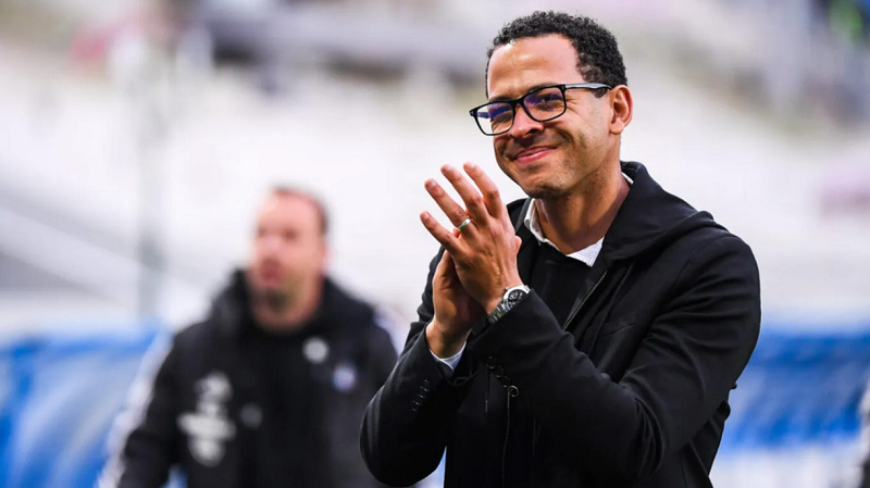 Thibaut Courtois: Su tro lai ngoan muc cua mot thu mon huyen thoai